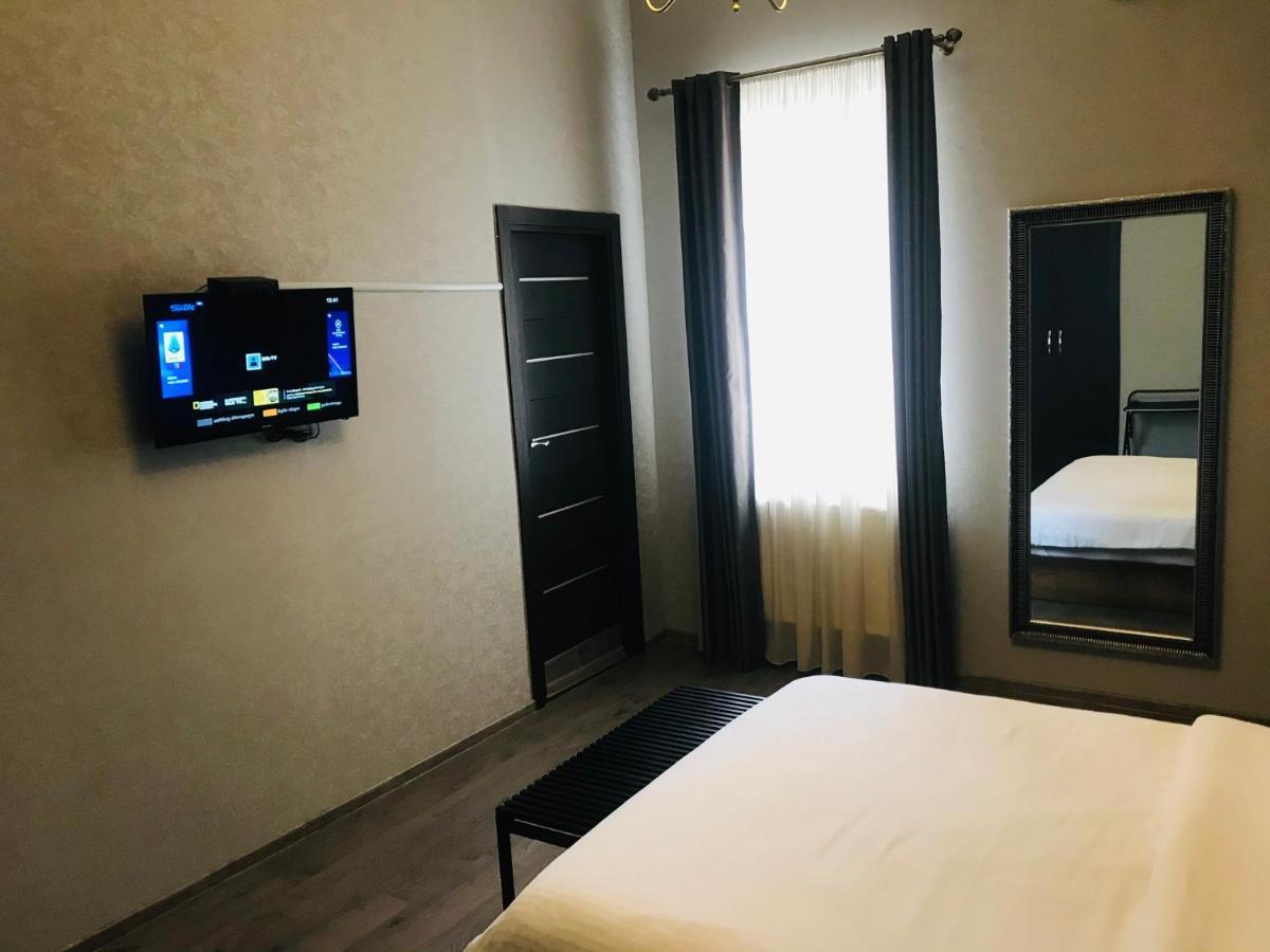 2Nd Floor Hotel Tbilisi Exterior photo
